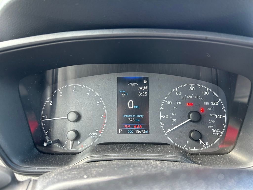 Used 2025 Toyota Corolla Cross L image 20