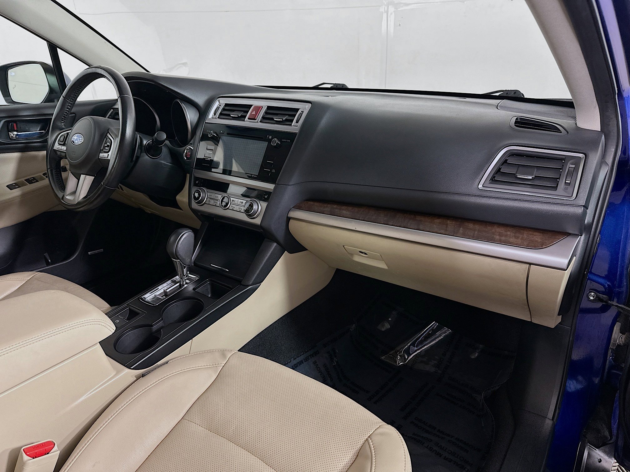 Used 2015 Subaru Outback 3.6R Limited image 29