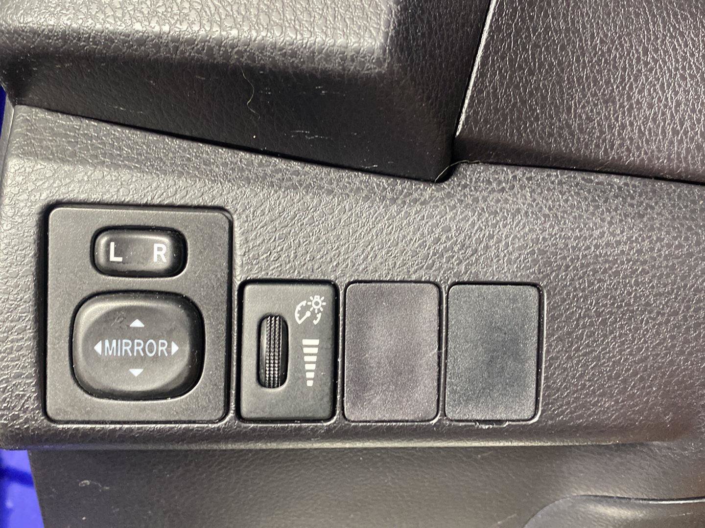 Used 2016 Toyota Corolla S Premium FWD image 22