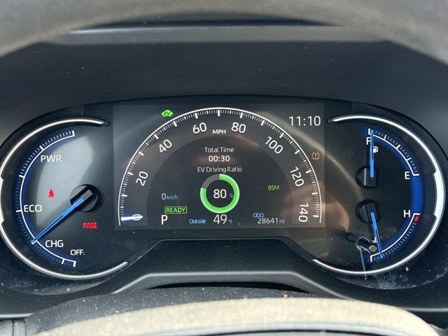 Used 2025 Toyota RAV4 XLE image 27