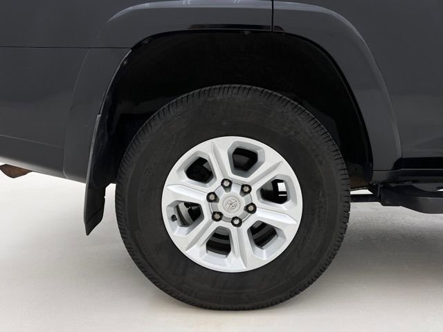 Used 2019 Toyota 4Runner SR5 Premium AWD/4WD image 29