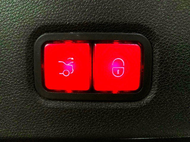 Used 2012 Mercedes-Benz CLS 63 AMG image 76