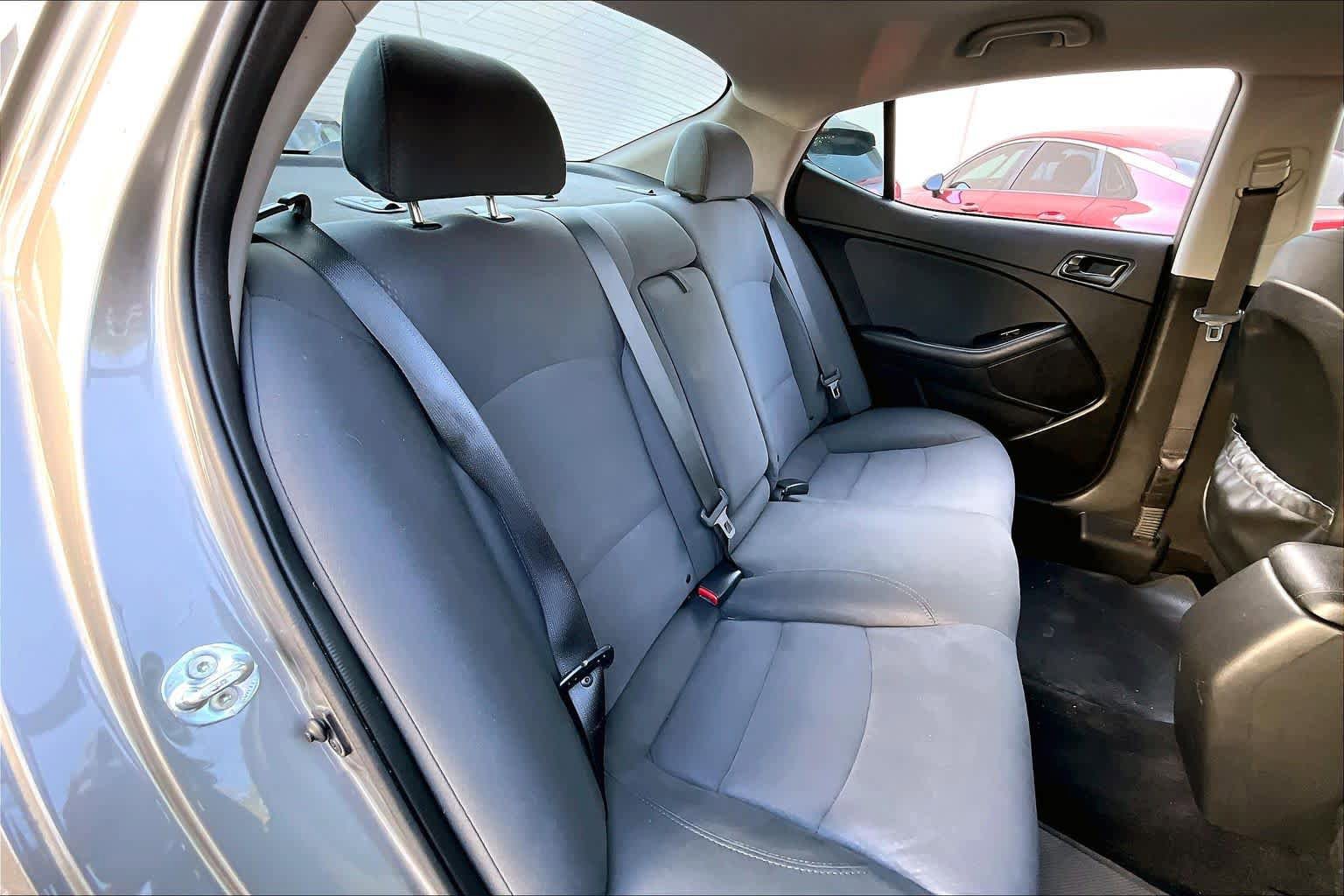 Used 2015 Kia Optima LX FWD image 19