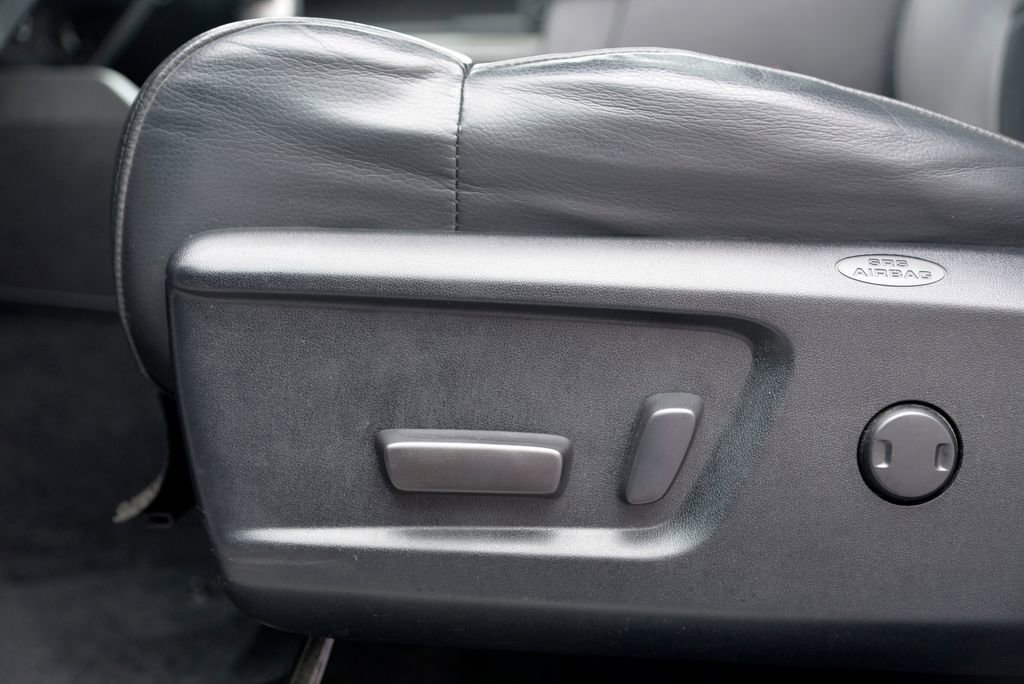 Used 2019 Toyota Tundra Limited image 16