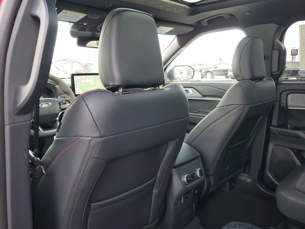 New 2026 Ford Explorer ST-Line w/ ST-Line Street Pack image 31