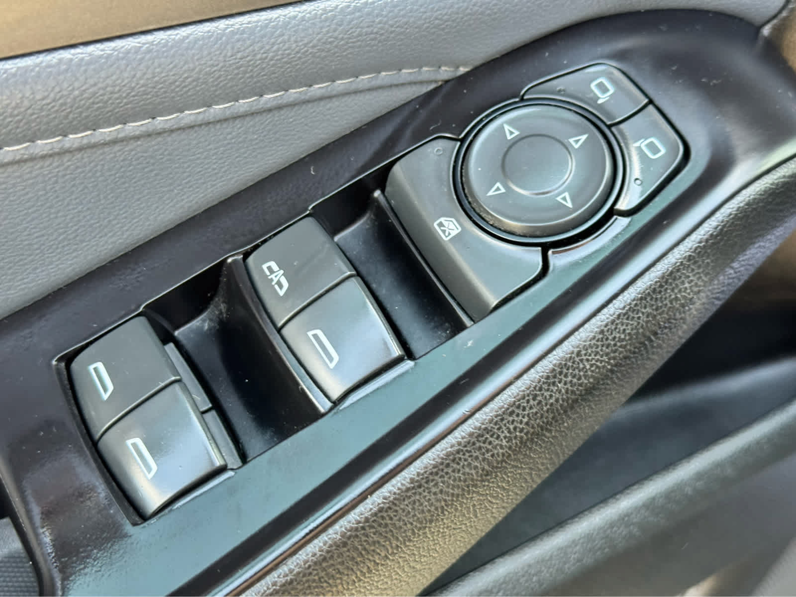 Used 2019 Chevrolet Traverse LT w/ LT Premium Package FWD image 8