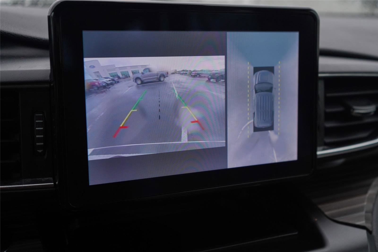 Used 2020 Ford Explorer Limited image 20