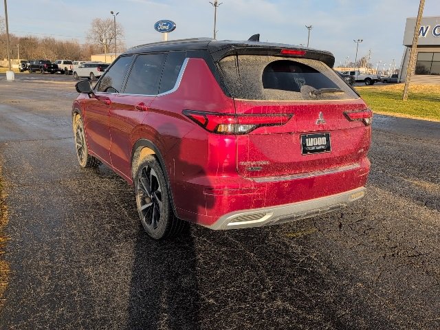 Used 2024 Mitsubishi Outlander SEL Black Edition image 8