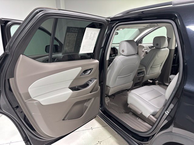 Used 2020 Chevrolet Traverse LT AWD/4WD image 24