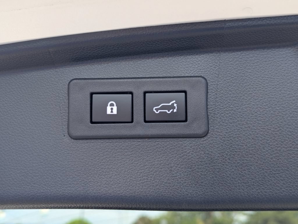 Used 2021 Subaru Outback Premium AWD/4WD image 32