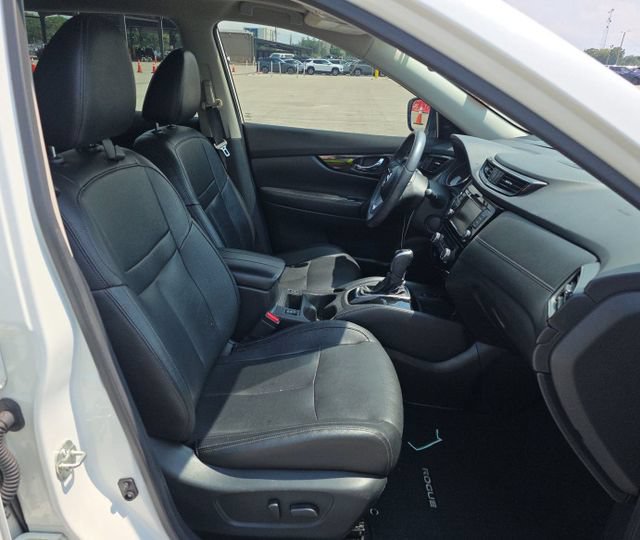 Used 2020 Nissan Rogue SL w/ Premium Package AWD/4WD image 11