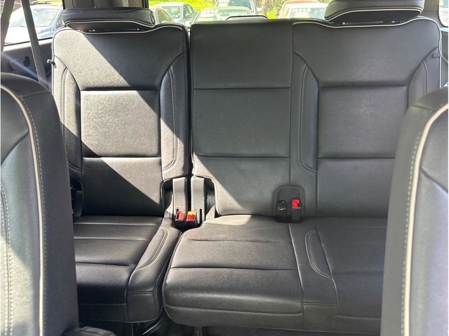 Used 2023 Chevrolet Suburban Premier image 22