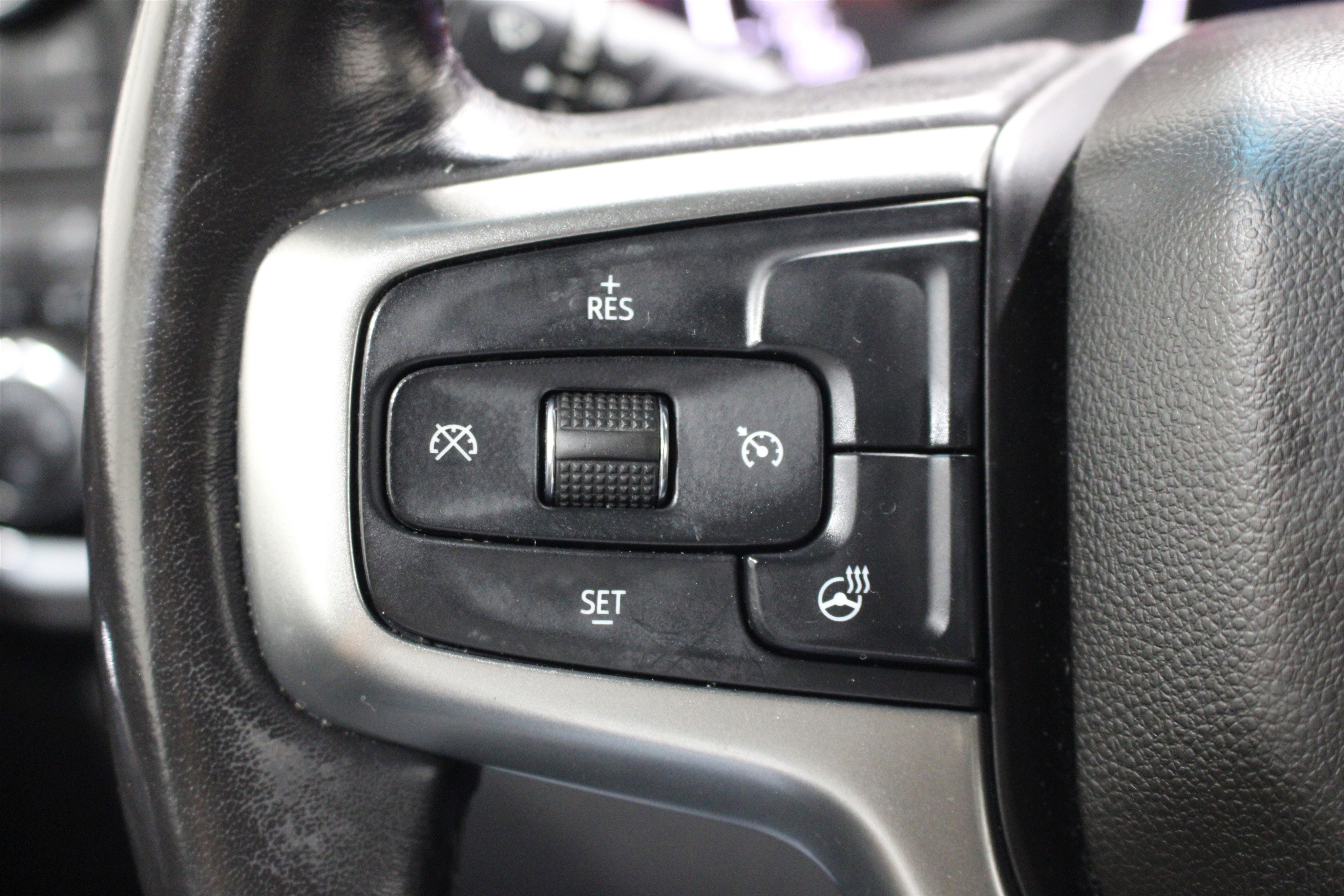 Used 2019 Chevrolet Silverado 1500 LT w/ All-Star Edition image 11