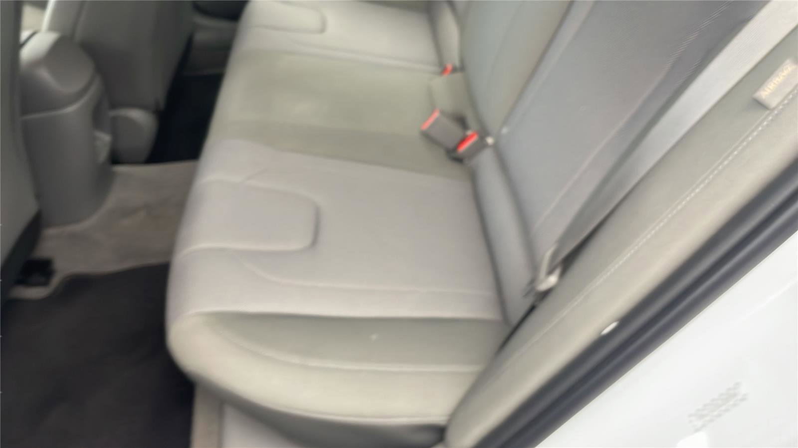 Certified 2024 Hyundai Elantra SE FWD image 14