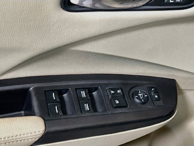Used 2016 Acura RDX w/ Technology Package FWD image 18
