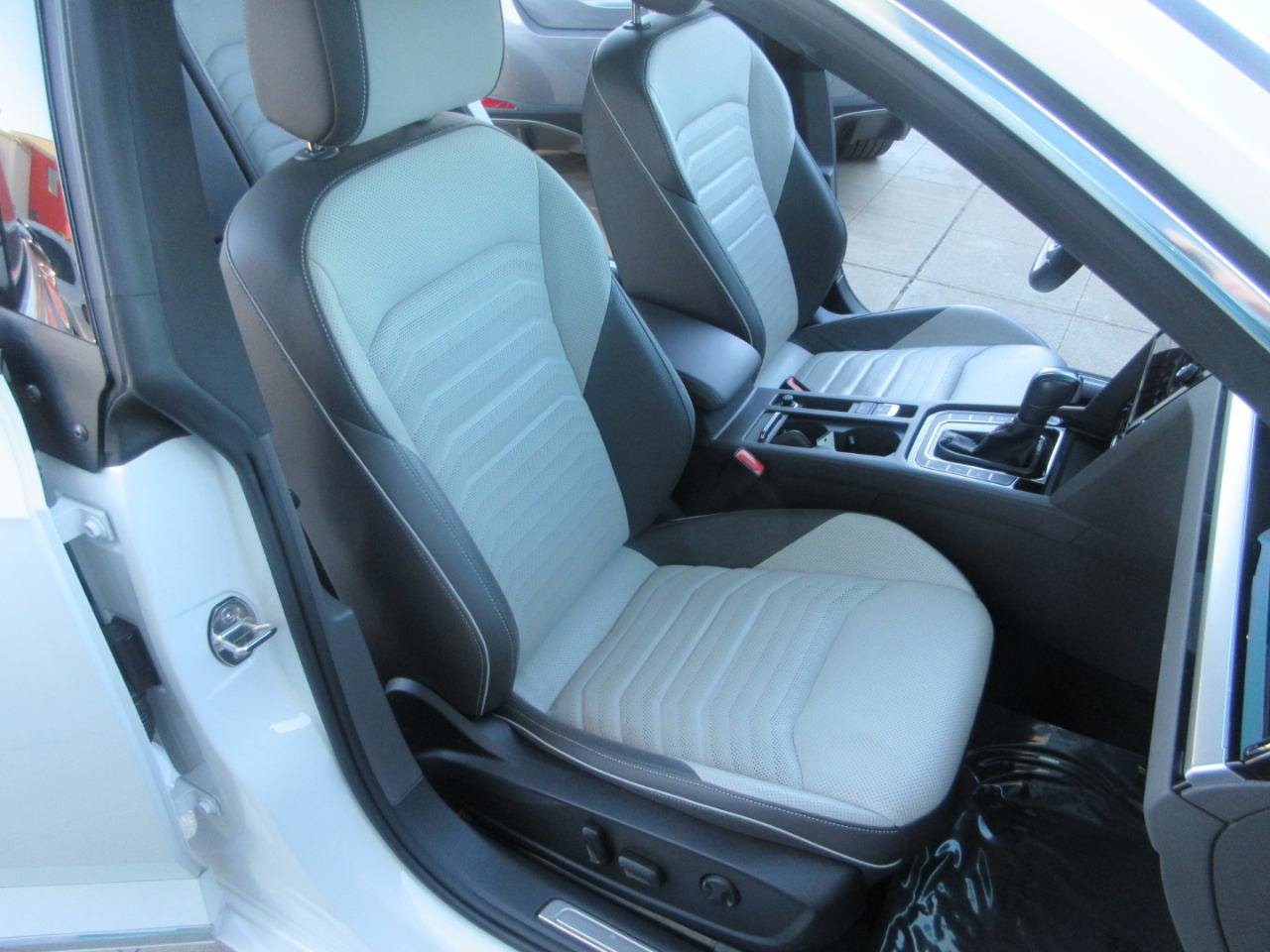 Used 2023 Volkswagen Arteon SEL Premium AWD/4WD image 24