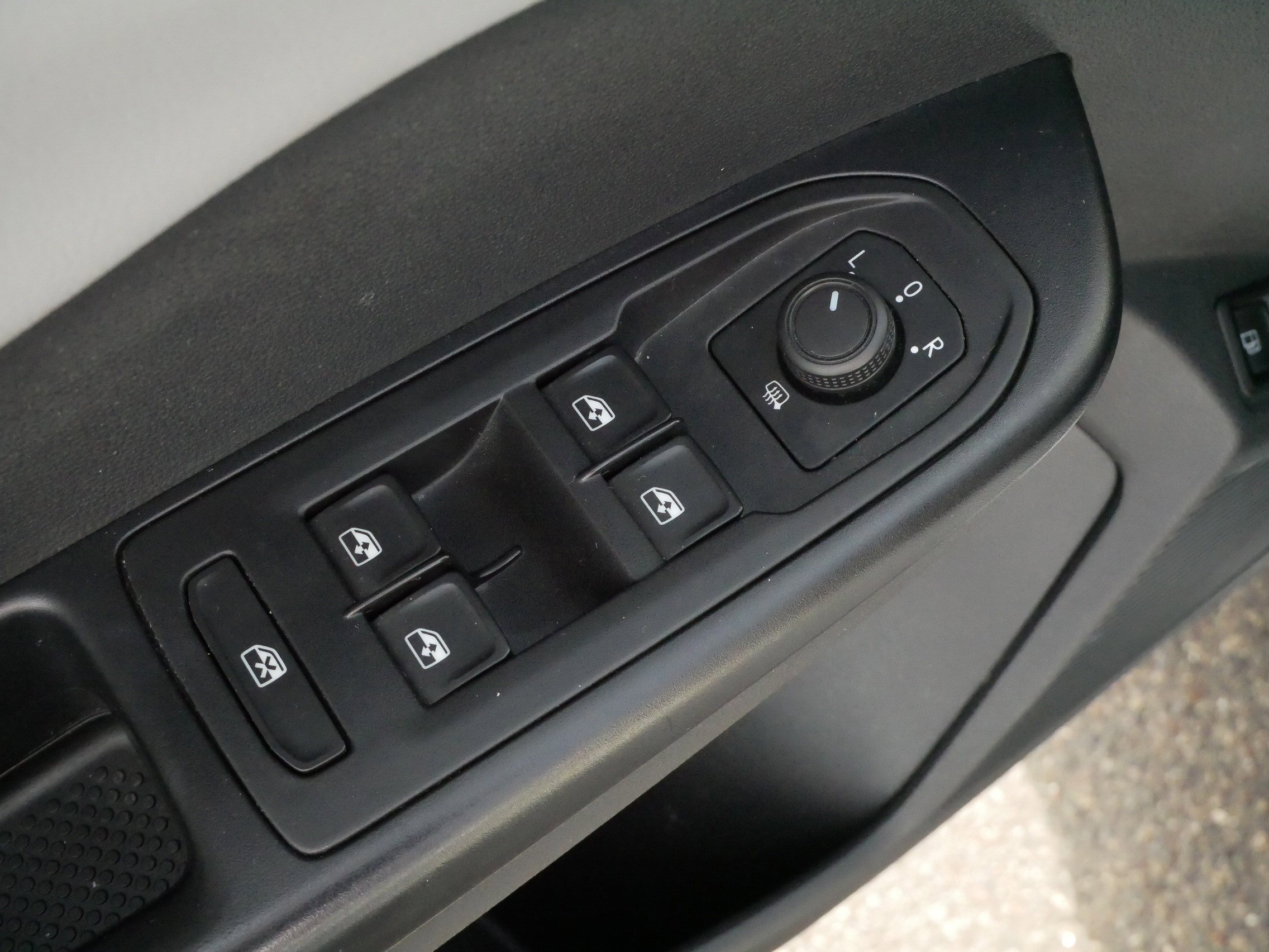 Used 2022 Volkswagen Taos SE AWD/4WD image 19