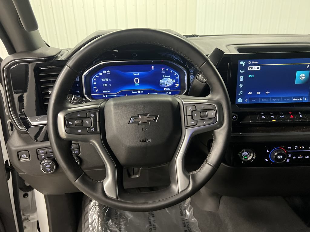 Used 2023 Chevrolet Silverado 1500 RST w/ Z71 Off-Road Package AWD/4WD image 18