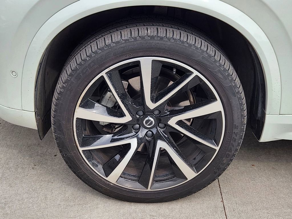 Used 2023 Volvo XC90 B6 Plus w/ Protection Package Premier AWD/4WD image 11