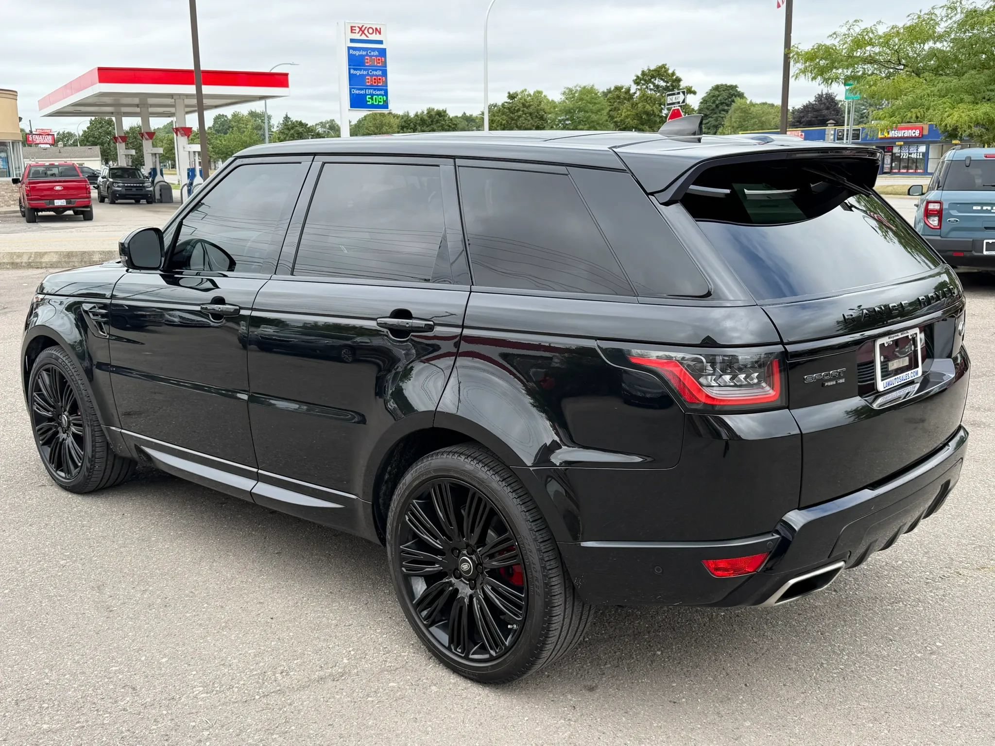 Used 2020 Land Rover Range Rover Sport HSE Dynamic AWD/4WD image 3