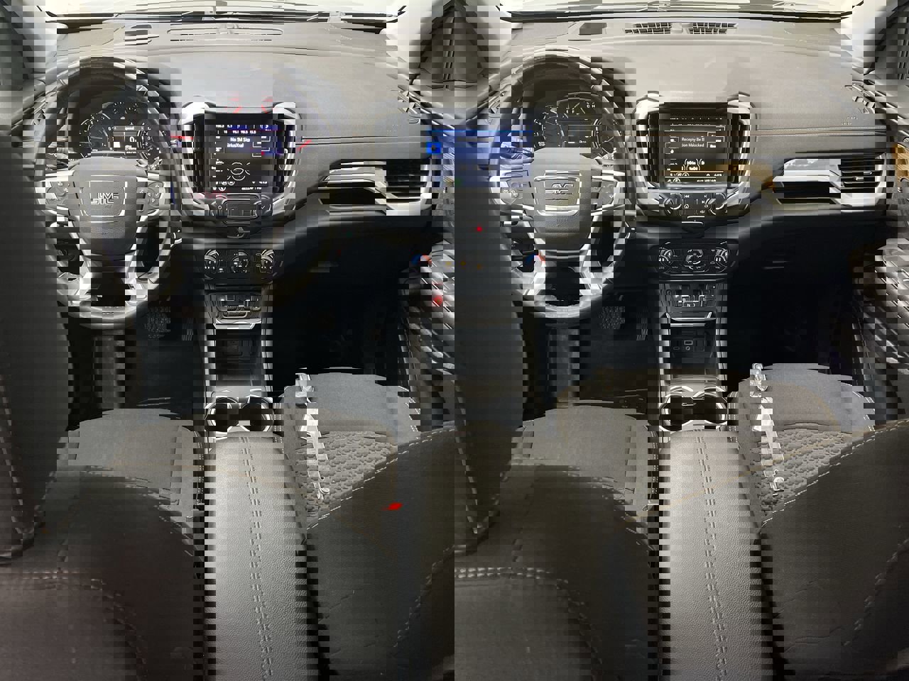 Used 2021 GMC Terrain SLE w/ Driver Convenience Package image 4