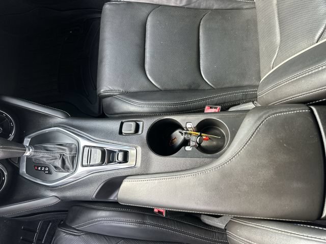 Used 2018 Chevrolet Camaro SS RWD image 19