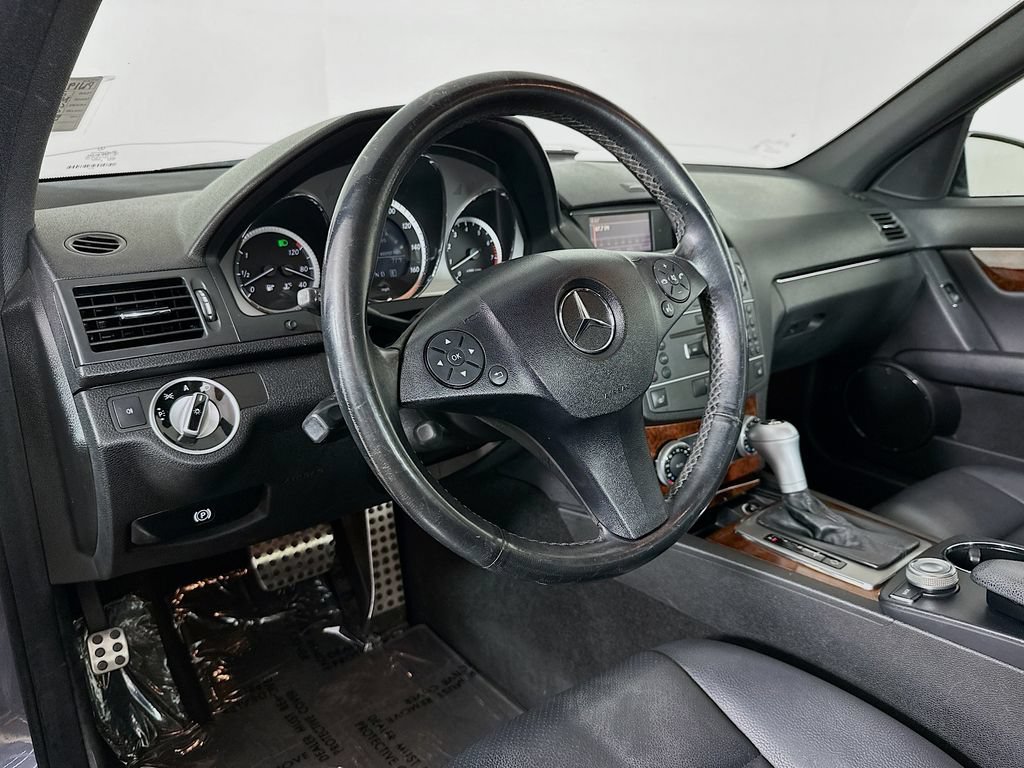 Used 2011 Mercedes-Benz C 300 4MATIC Sedan image 10