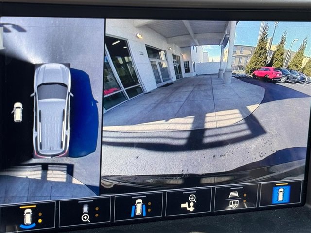 Used 2021 GMC Acadia Denali w/ Denali Ultimate Package image 17