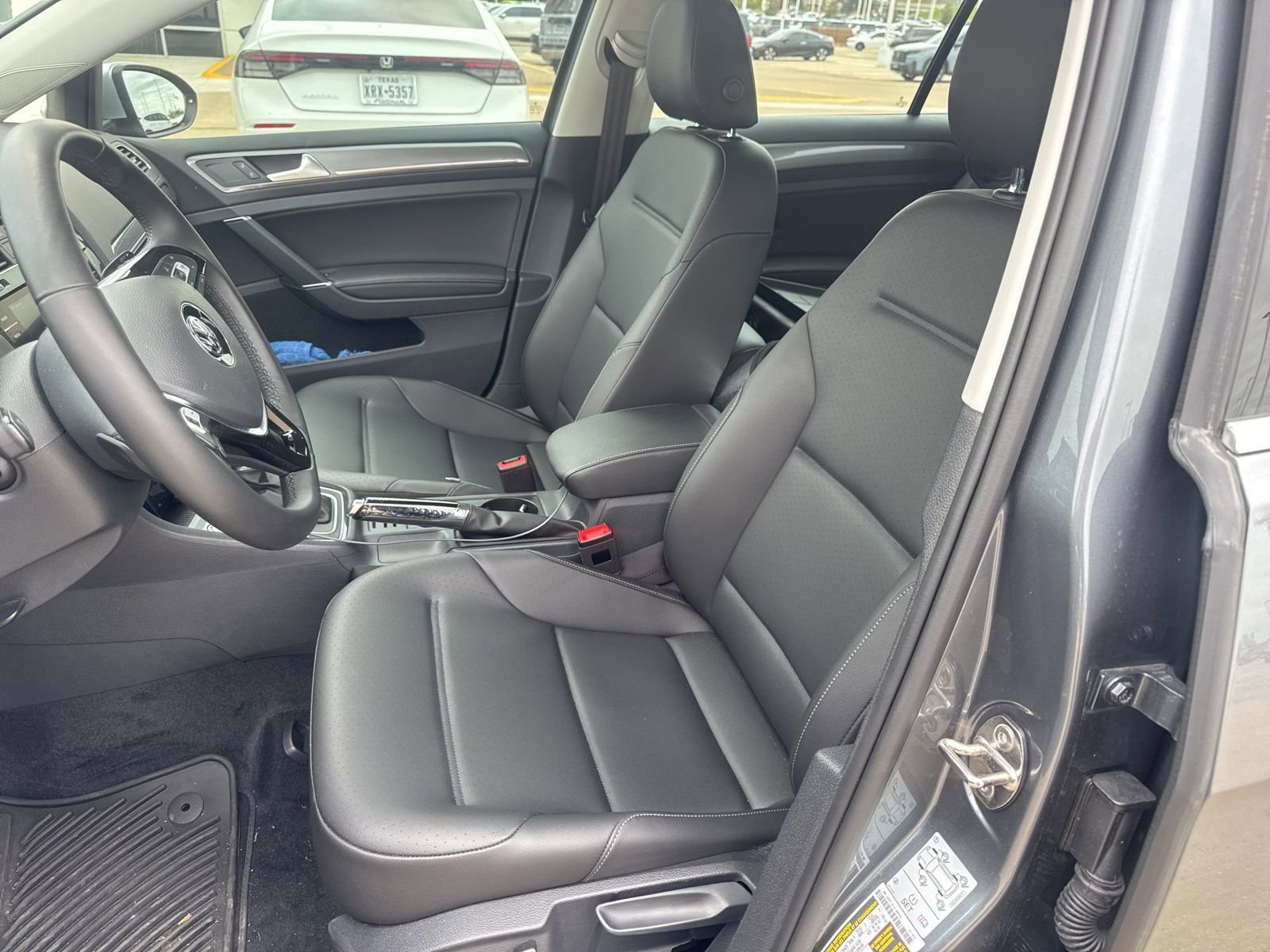 Used 2019 Volkswagen Golf Alltrack SE image 10