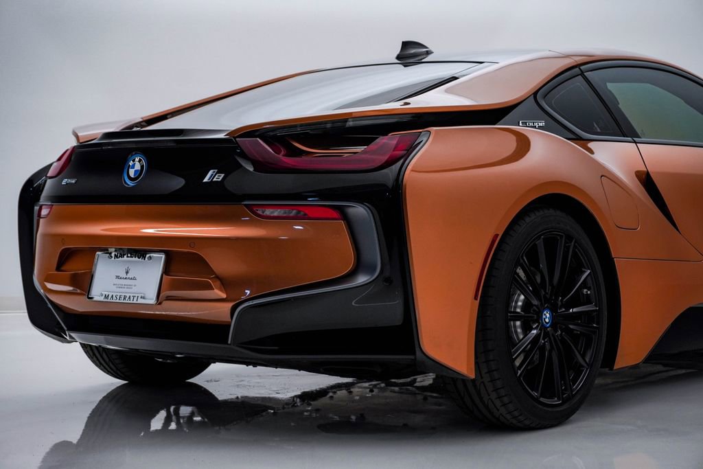 Used 2019 BMW i8 Base image 11
