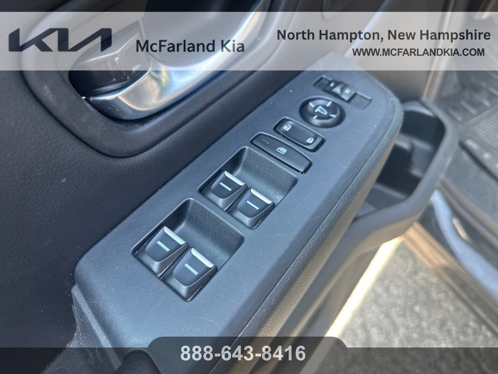 Used 2023 Honda Pilot Touring image 12