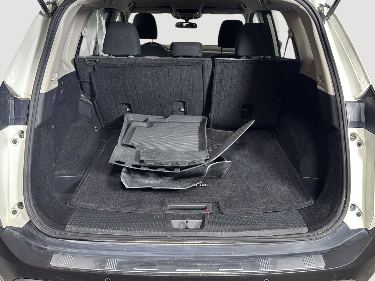 Used 2021 Nissan Rogue SV image 6