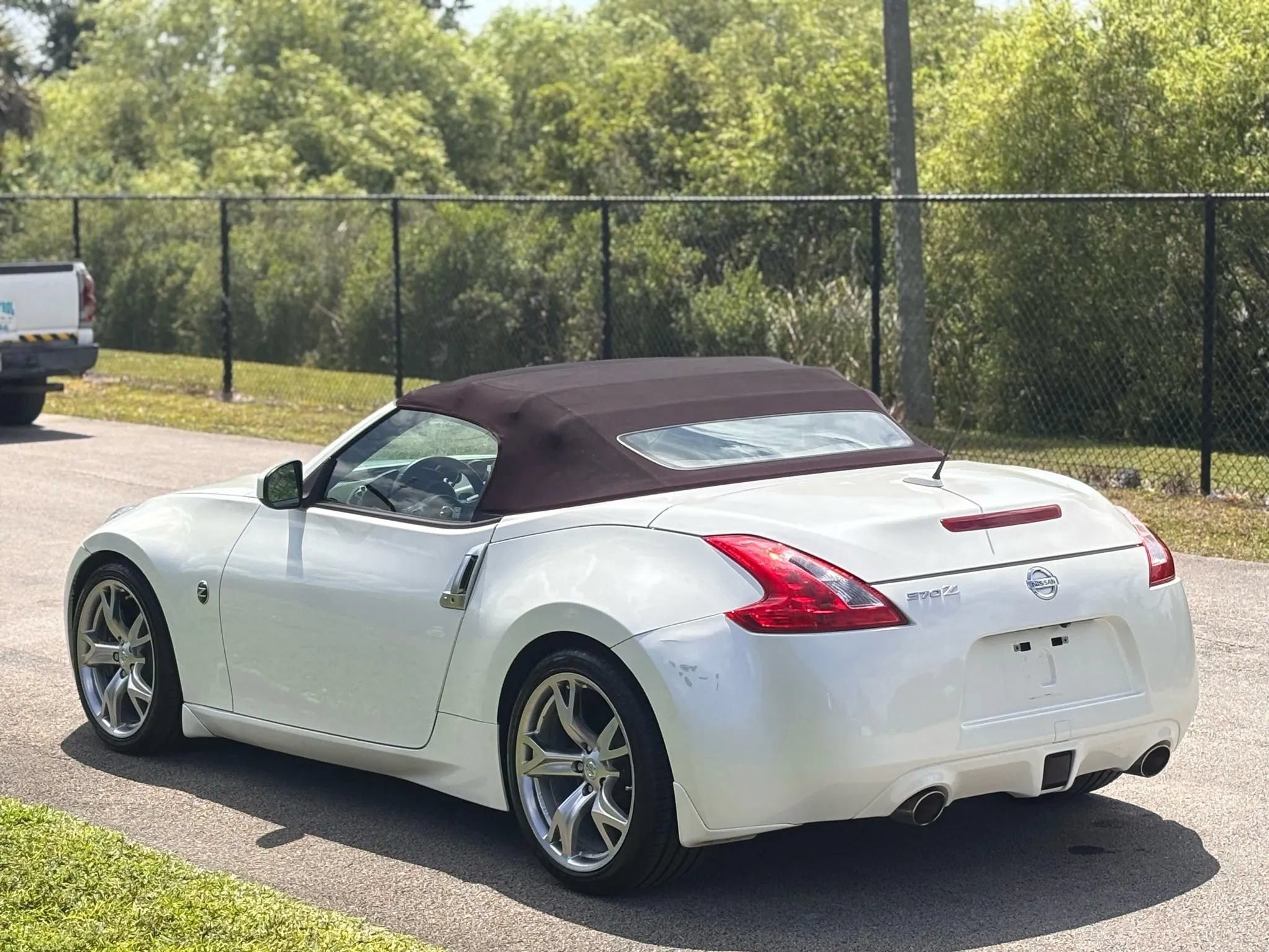Used 2012 Nissan 370Z Touring w/ Sport Pkg RWD image 7