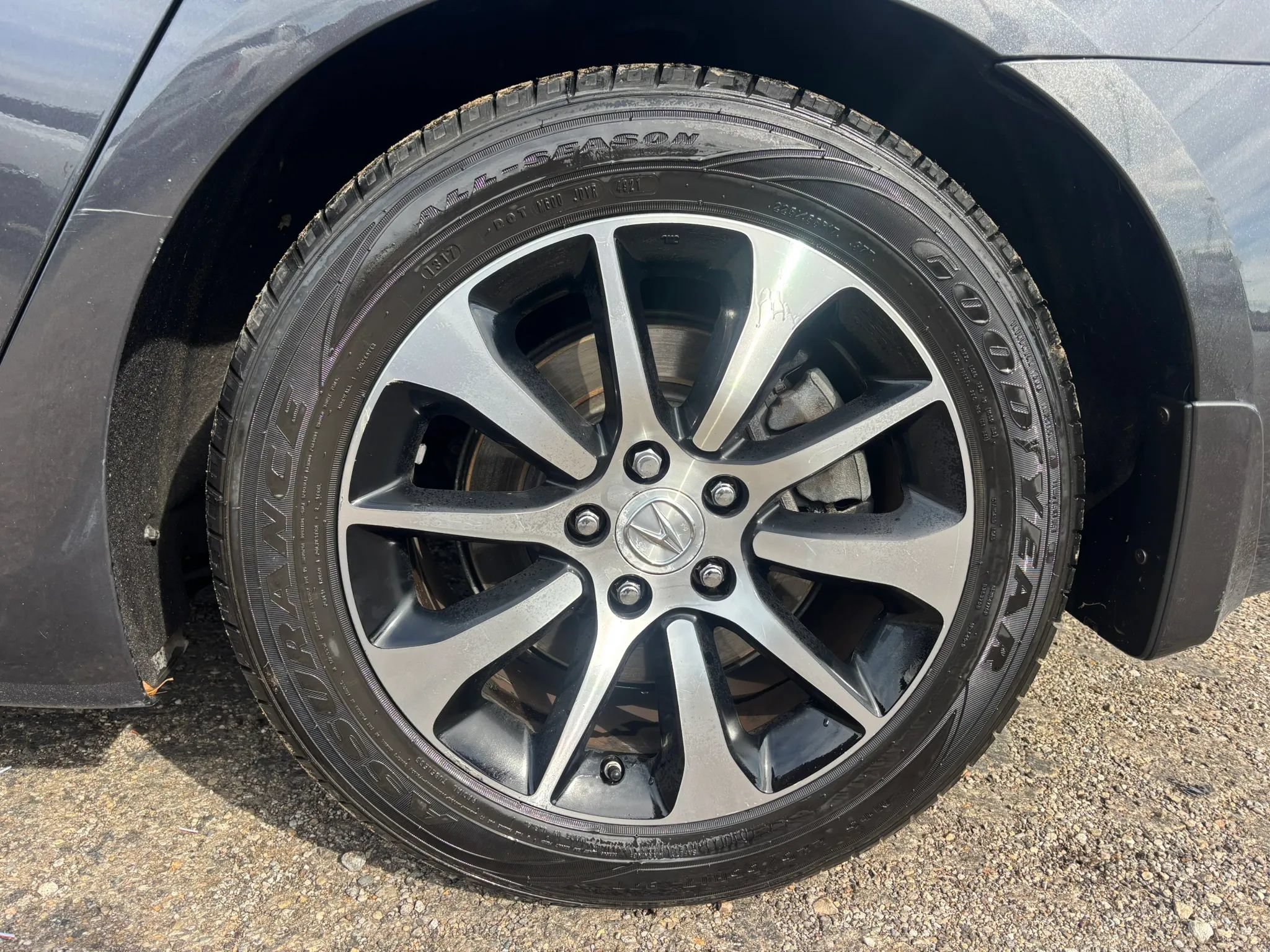 Used 2015 Acura TLX w/ Technology Package FWD image 2