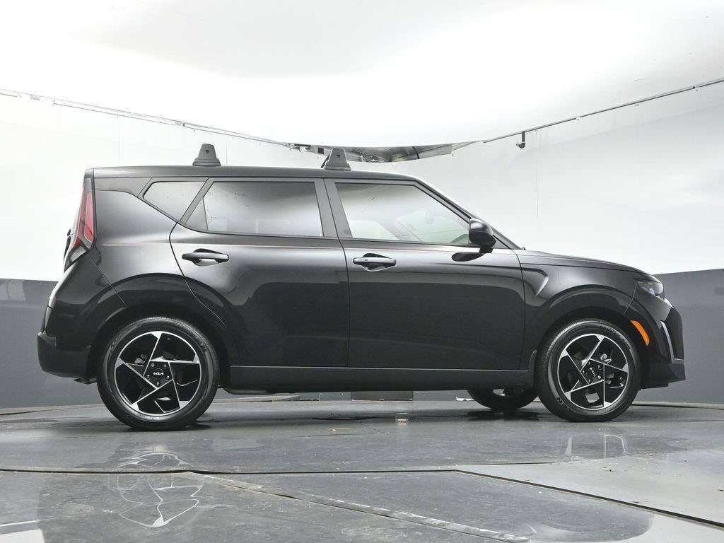 Used 2025 Kia Soul EX FWD image 38