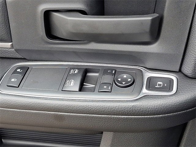 Used 2024 RAM 2500 Tradesman w/ Chrome Appearance Group image 21