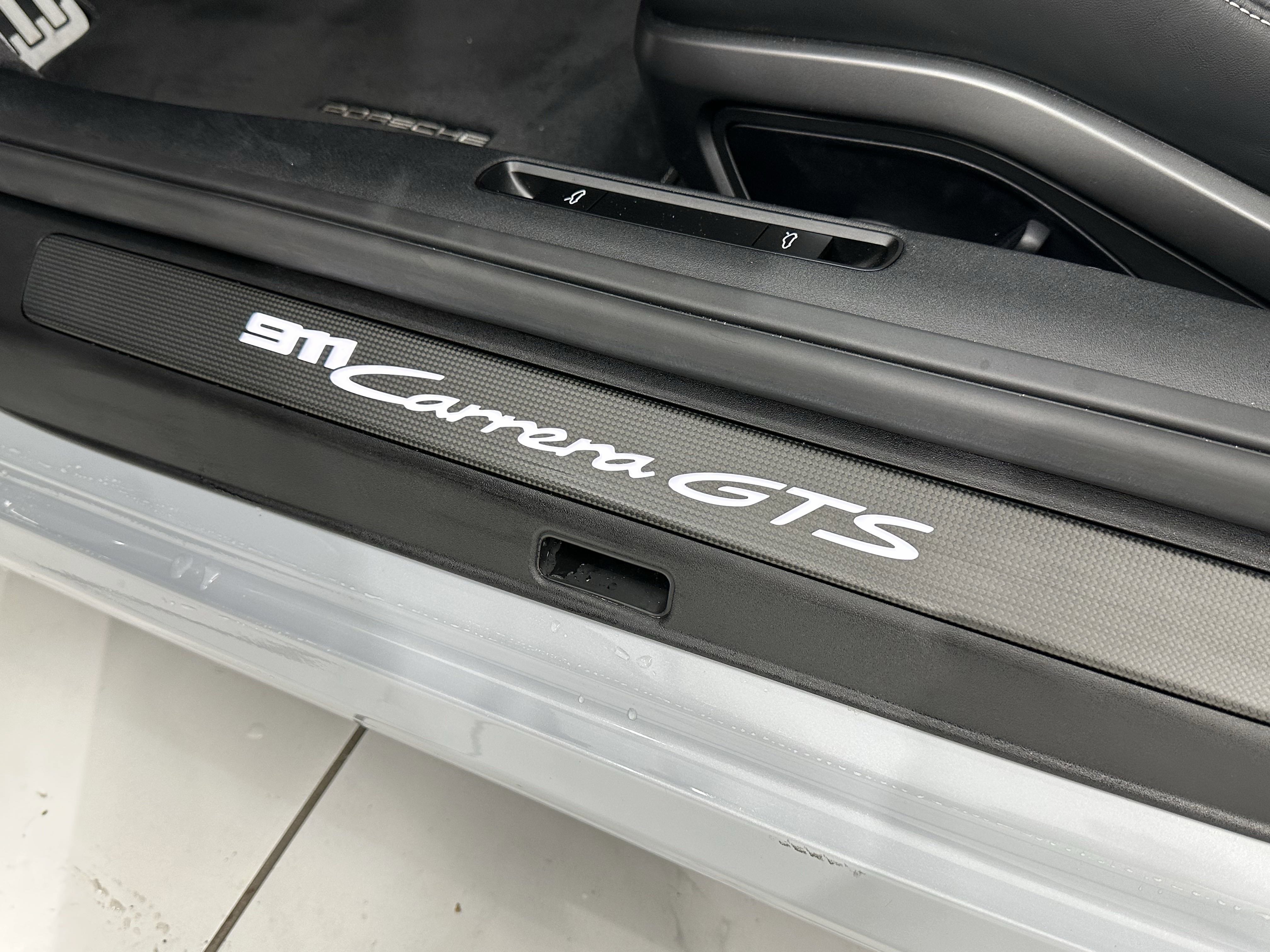 Certified 2024 Porsche 911 Carrera 4 GTS image 32