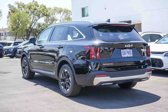 New 2026 Kia Sorento S FWD image 16