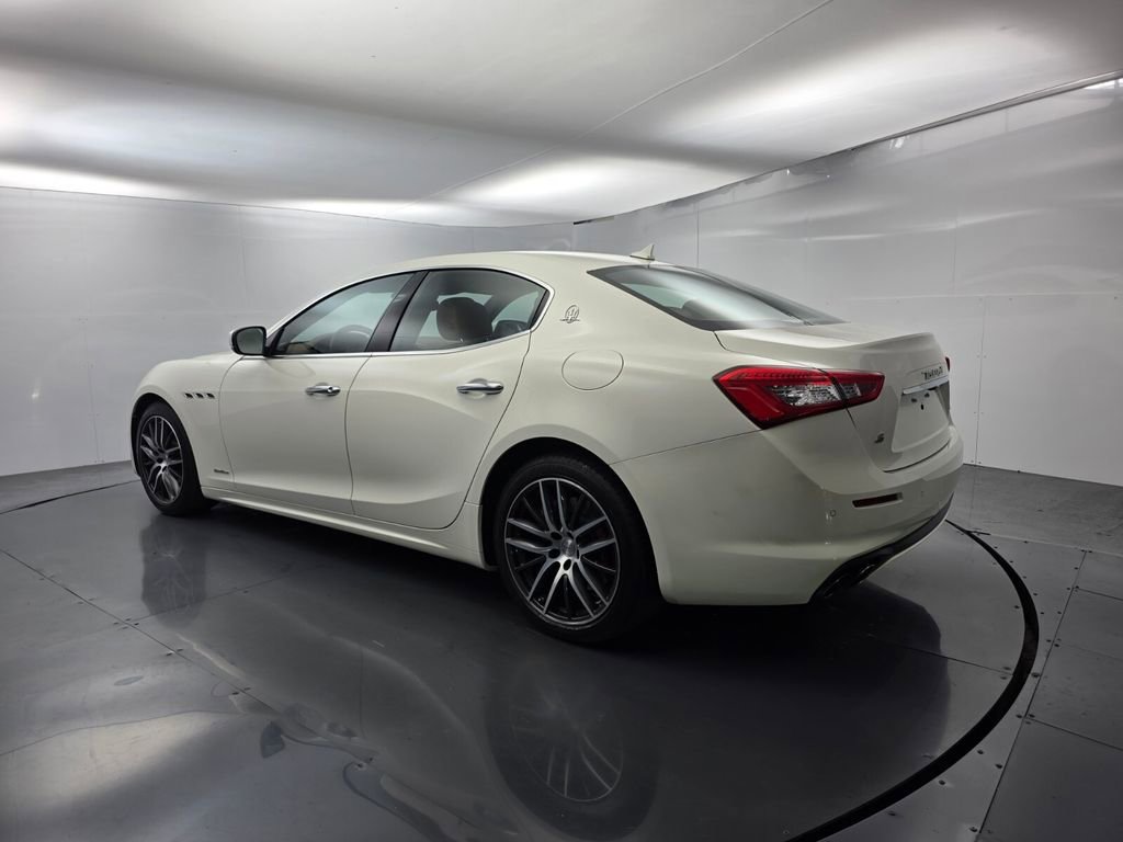 Used 2018 Maserati Ghibli S GranLusso RWD image 6