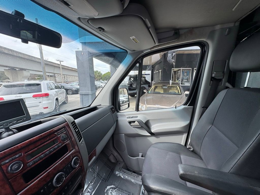 Used 2012 Mercedes-Benz Sprinter 2500 image 22