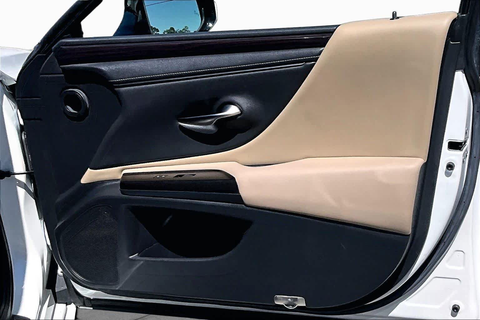 Used 2019 Lexus ES 350 w/ Premium Package FWD image 27