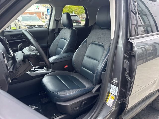 Used 2022 Ford Bronco Sport Outer Banks w/ Tech Package AWD/4WD image 11