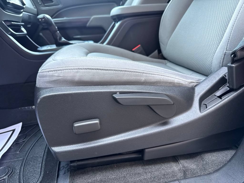 Used 2018 Chevrolet Colorado W/T w/ WT Convenience Package RWD image 14