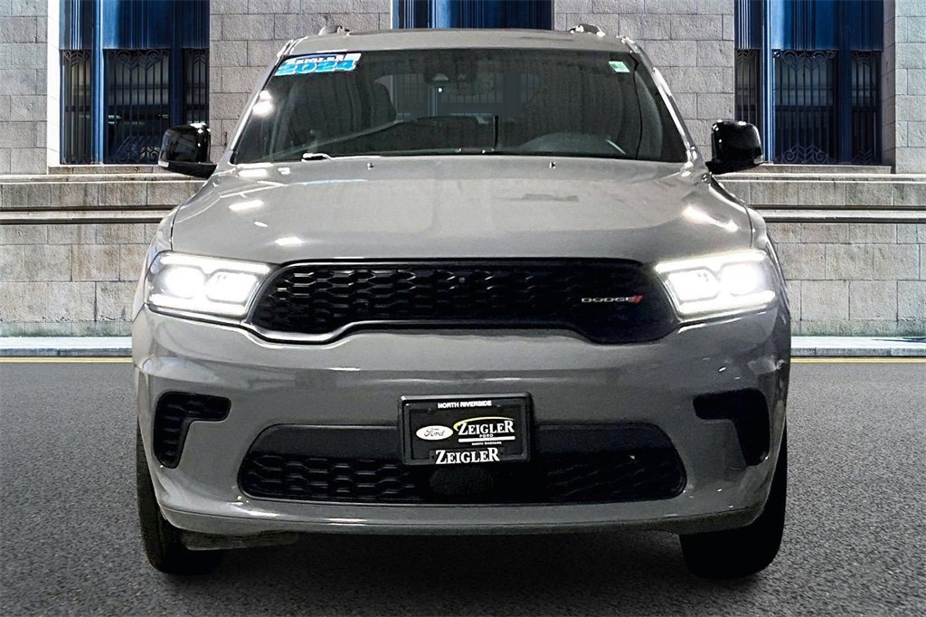 Used 2024 Dodge Durango GT image 3