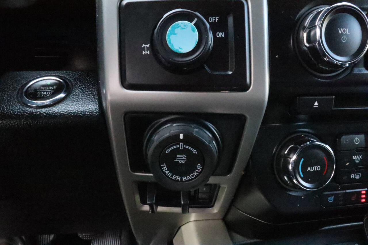 Used 2016 Ford F150 Lariat image 14