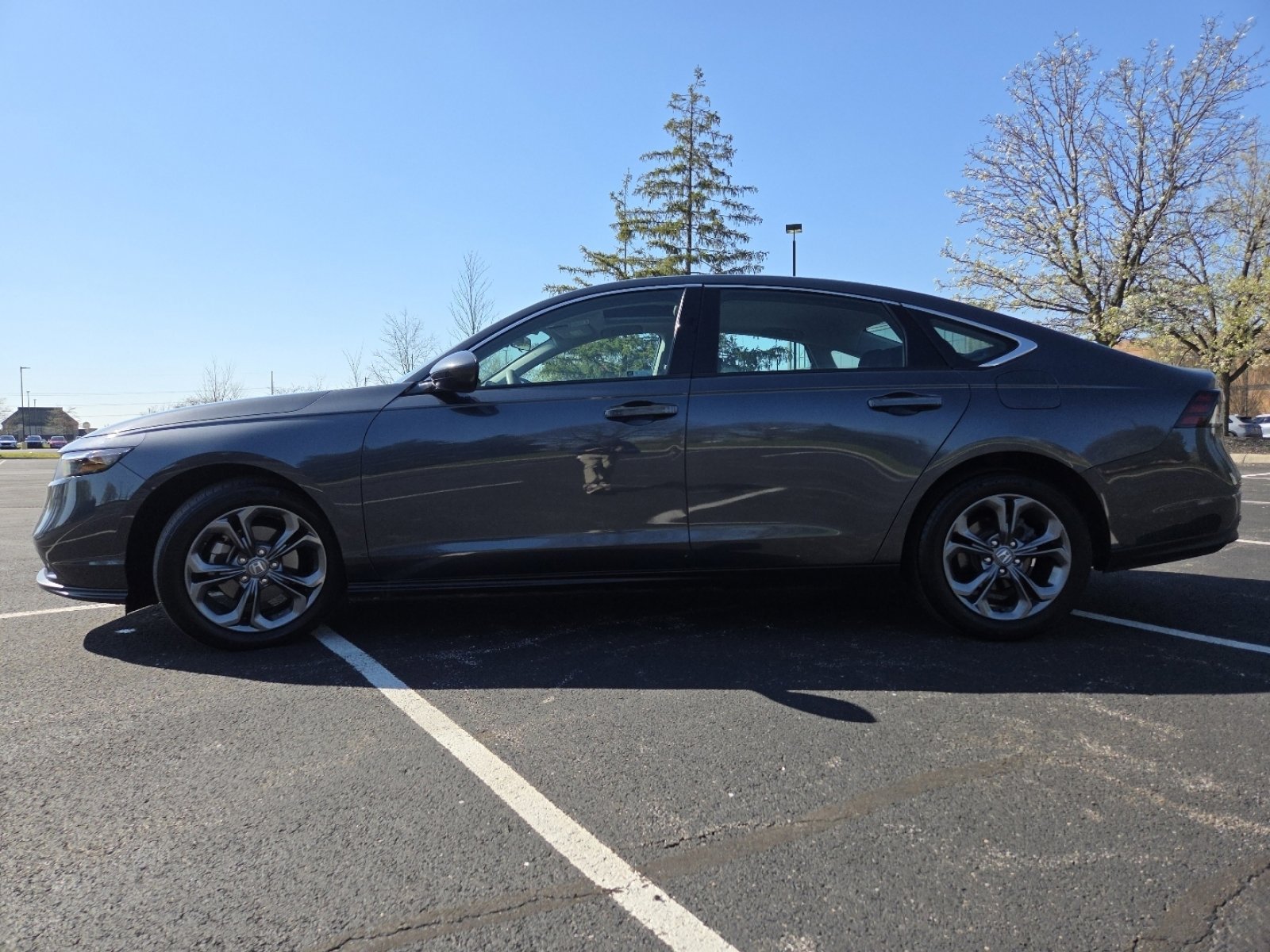 Certified 2023 Honda Accord EX image 16