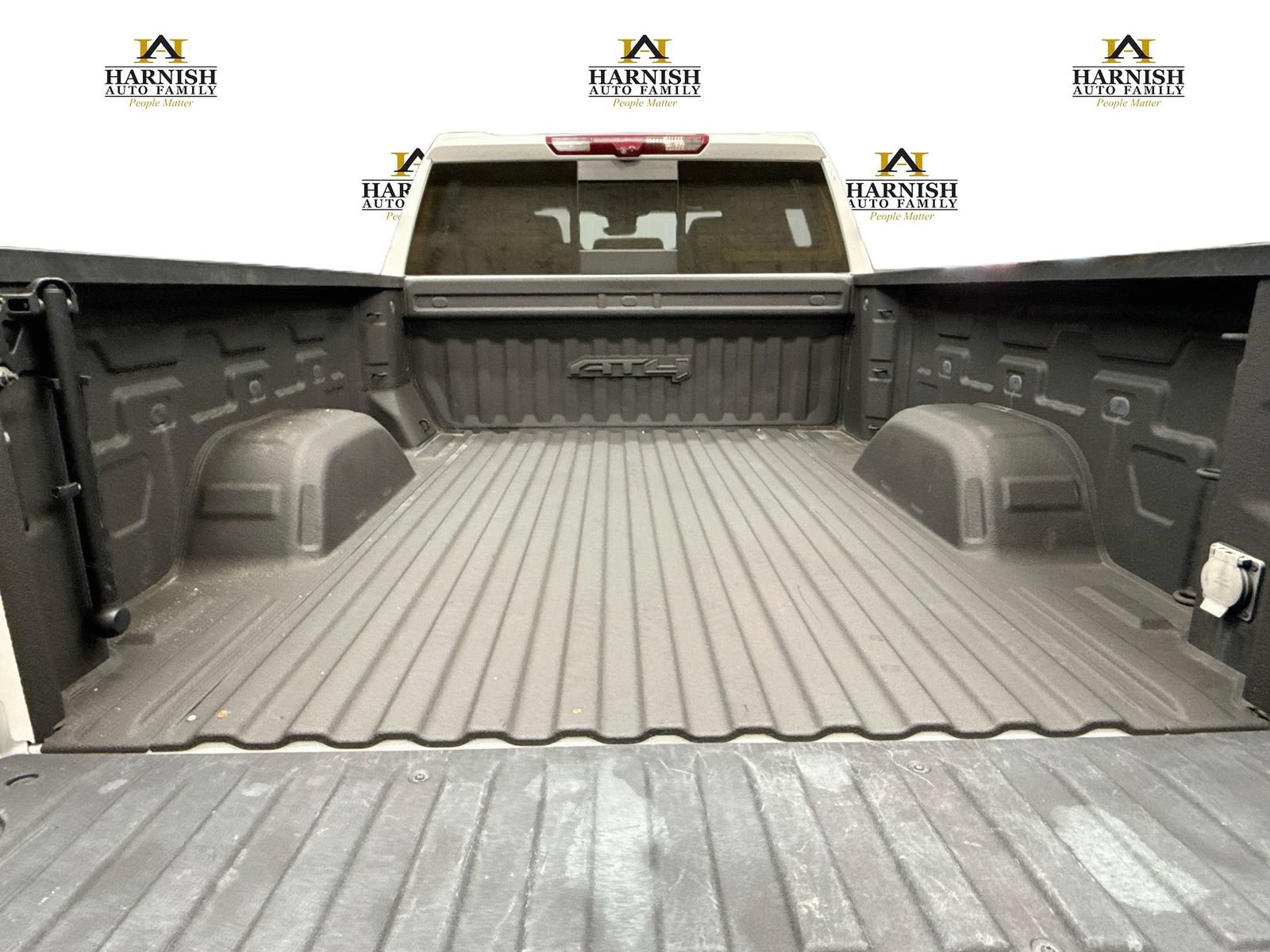 Used 2024 GMC Sierra 1500 AT4 w/ Technology Package AWD/4WD image 30