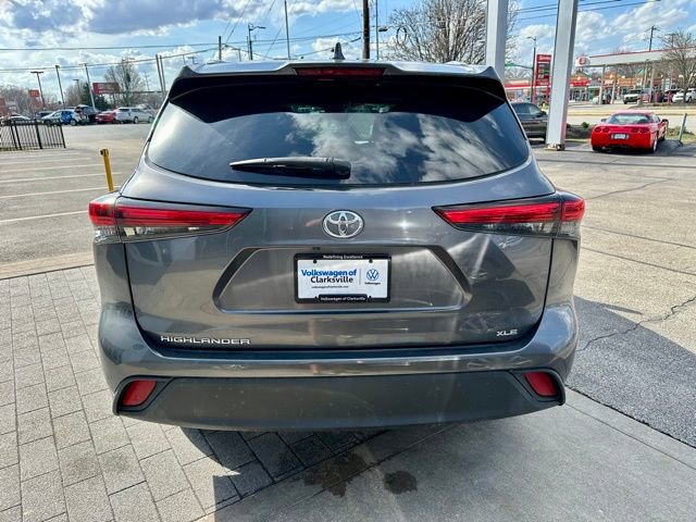 Used 2020 Toyota Highlander XLE image 6