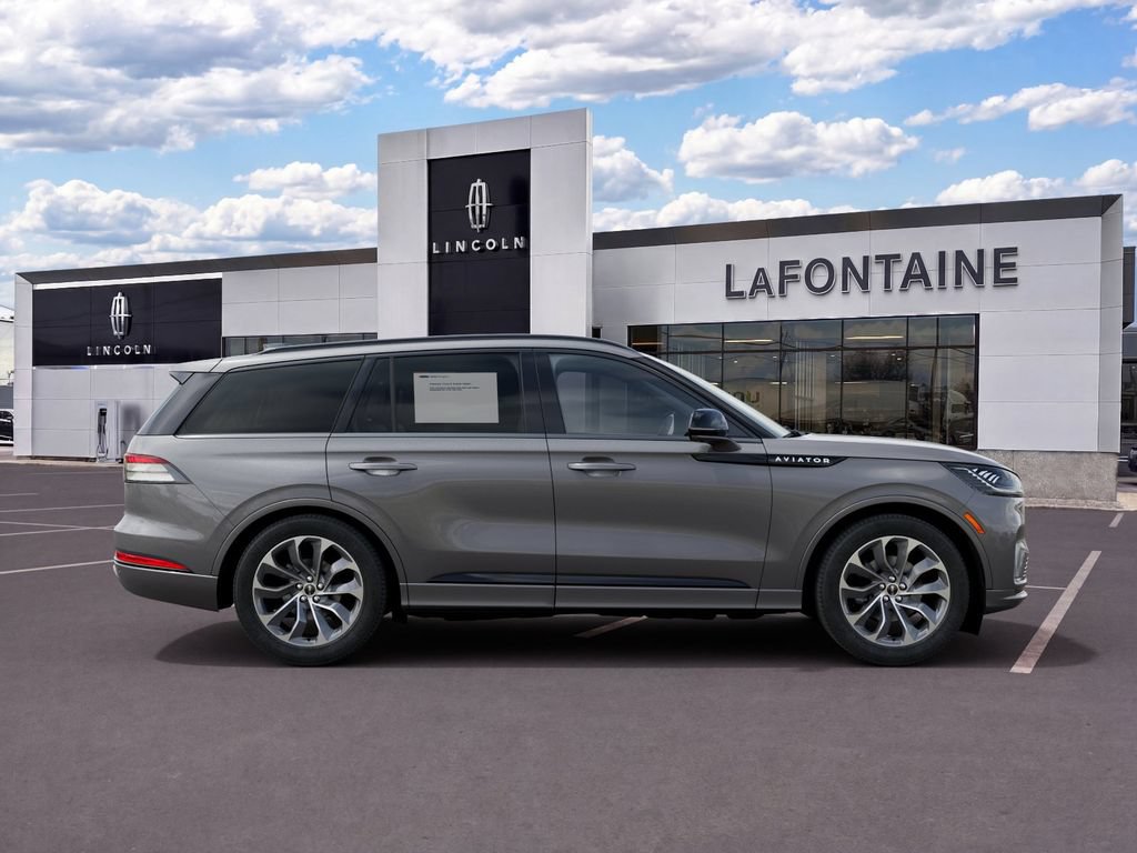 New 2027 Lincoln Aviator AWD image 5