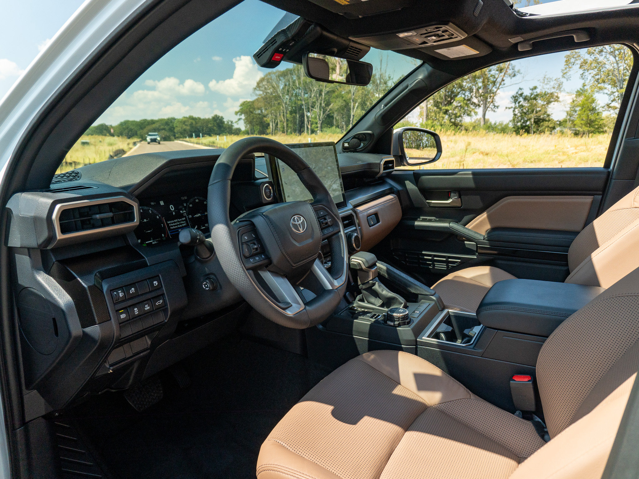 Used 2026 Toyota 4Runner Limited AWD/4WD image 11